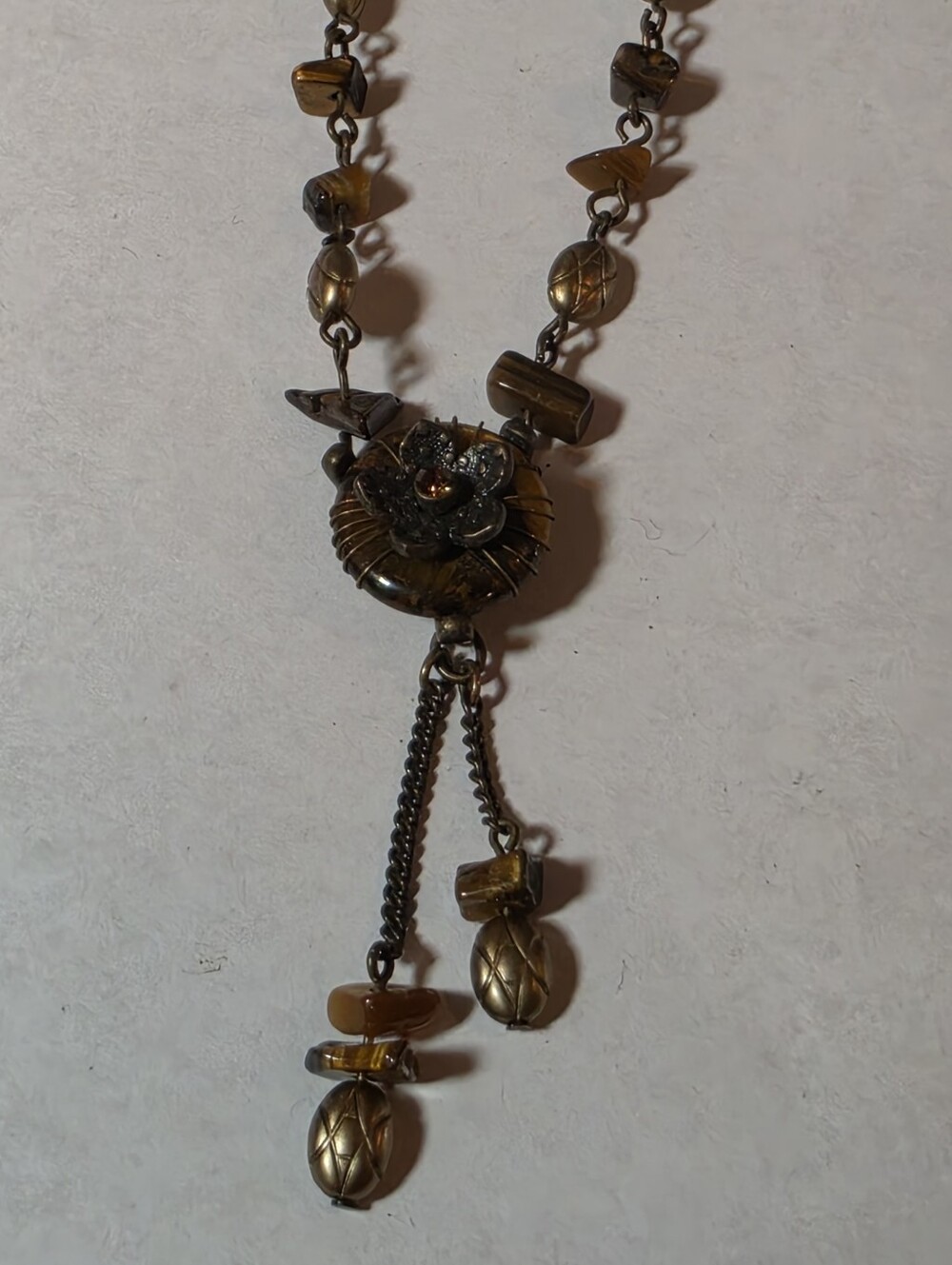 Avon Vintage Tiger's Eye Flower Medallion Bohemian - Picture 2 of 3